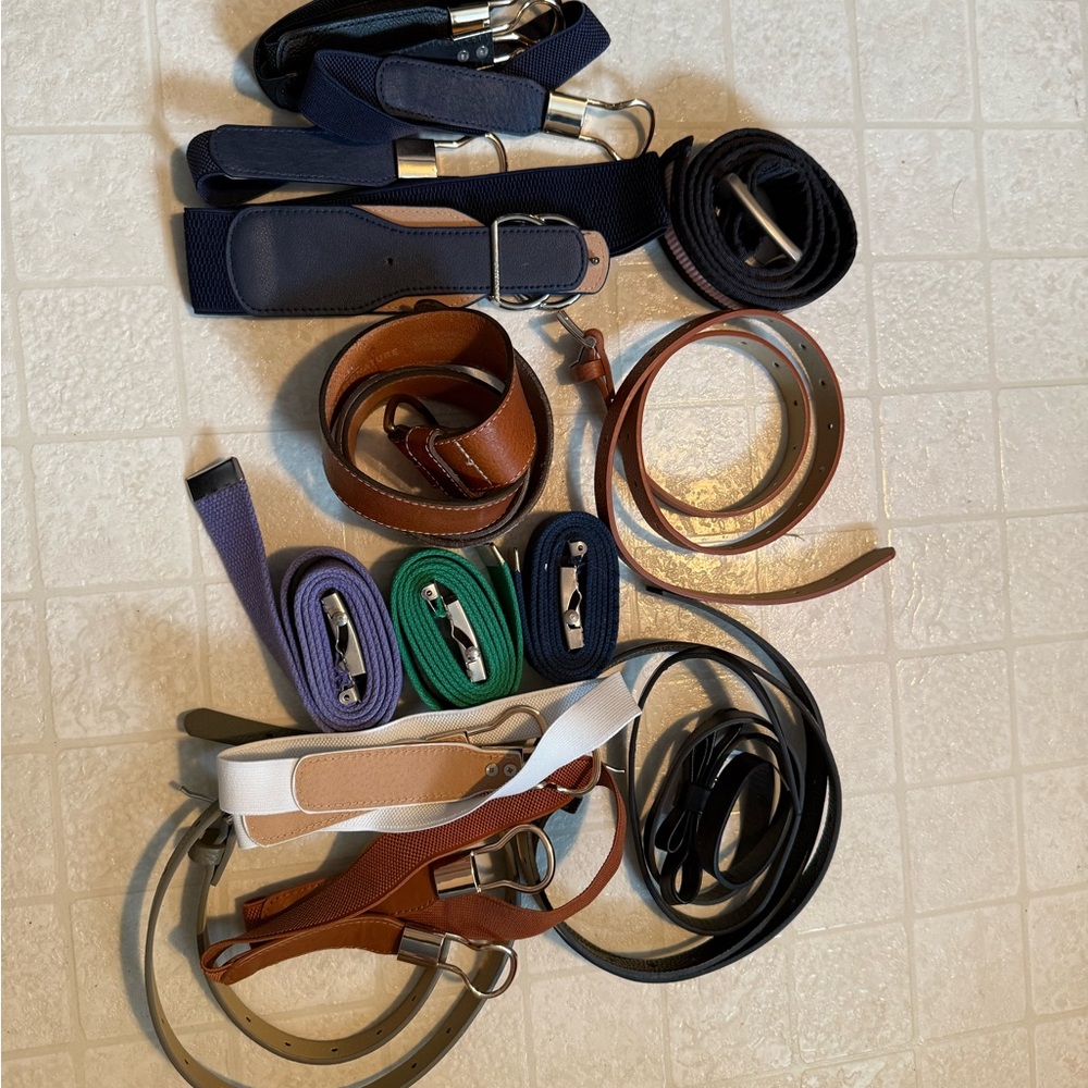 Women’s Assorted Color Belts Set